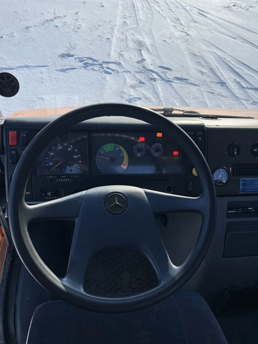 Mercedes 814 wywrotka