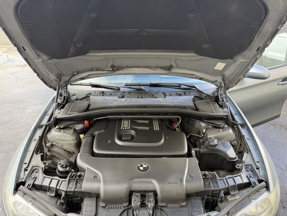 Bmw 120d 163cv 2006 selo antigo bem estimado.