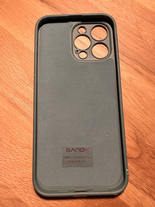 Capa iphone 14 Pro Max c/ relevo
