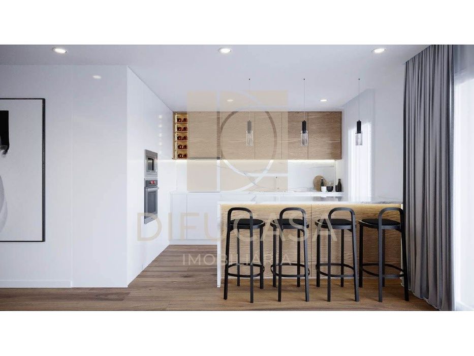 R253 Apartamento T2 com parqueamento de 16m2