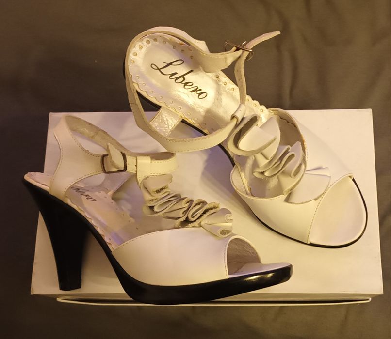 Buty szpilki sandały skóra naturalna całość biały kolor 37