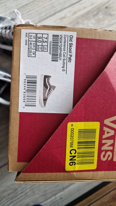 Unikatowe buty Vans EUR 40