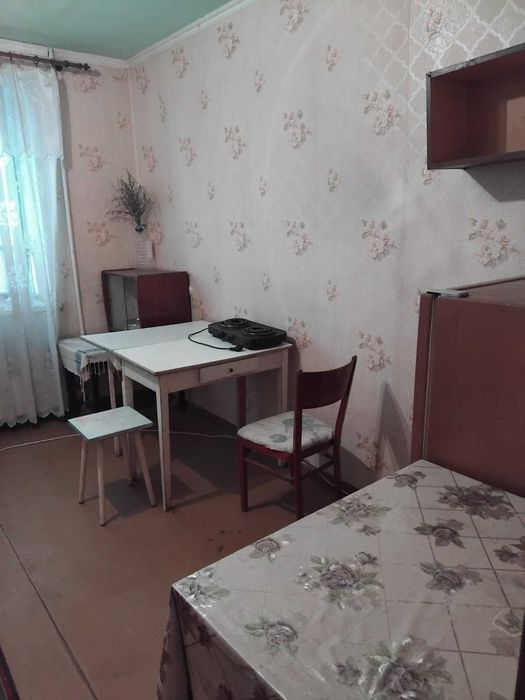 Продам гостинку в районе Одесской