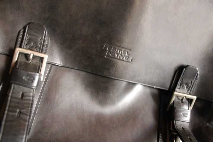 Pasta de pele da marca CAMEL Active