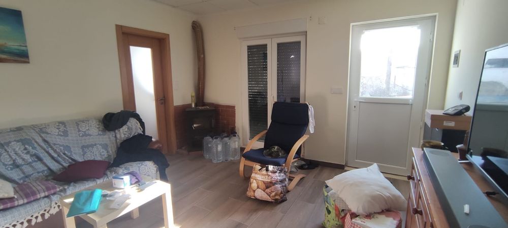 Casa com 2 quartos (3 assoalhadas) -  Sonega