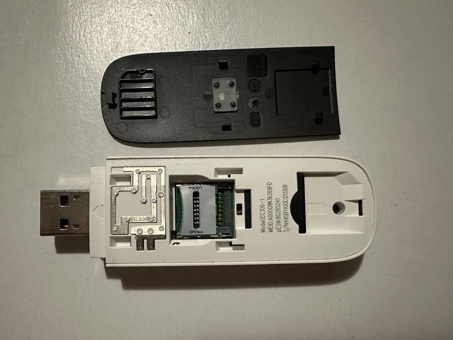 EV-DO 3G USB модем Huawei EC306 Rev. B