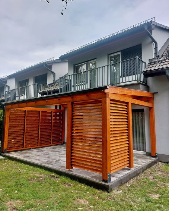 Wiata samochodowa drewniana