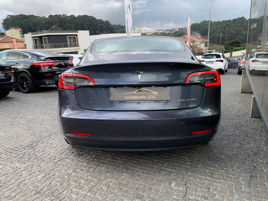 Tesla Model 3522608689252945924