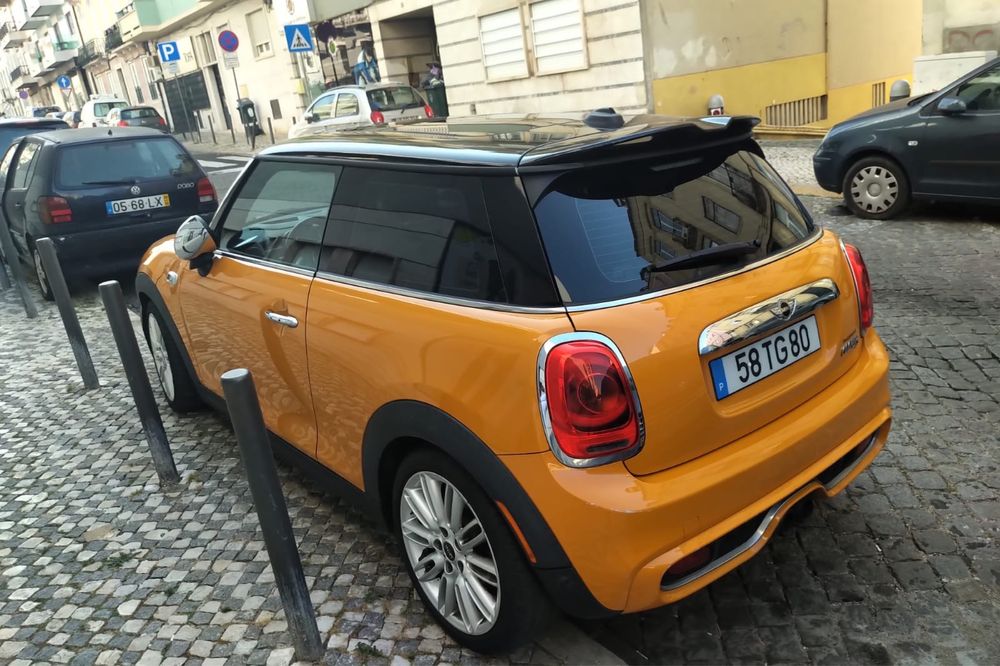 Mini Cooper S com apenas 79.000 quilometros
