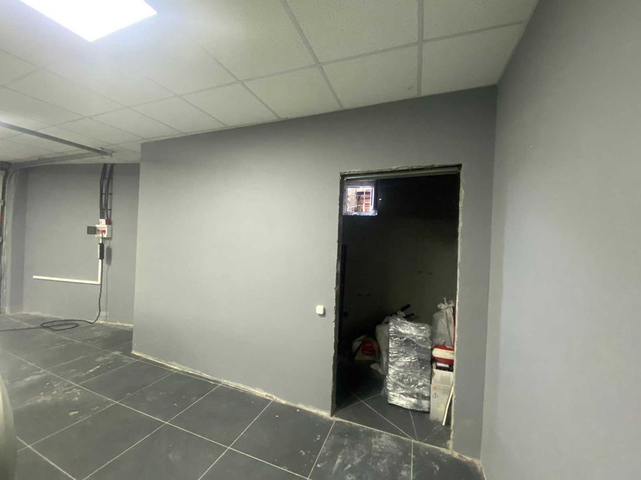 Будинок 500м2.Всі комунікаїї підключено. 200м до метро Осокорки