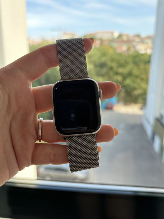 Apple Watch Series 5 44 mm GPS – 120 €