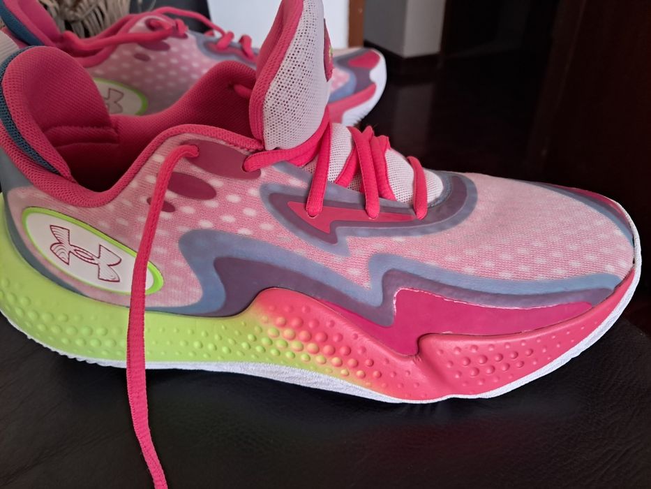 Ténis novos under armour