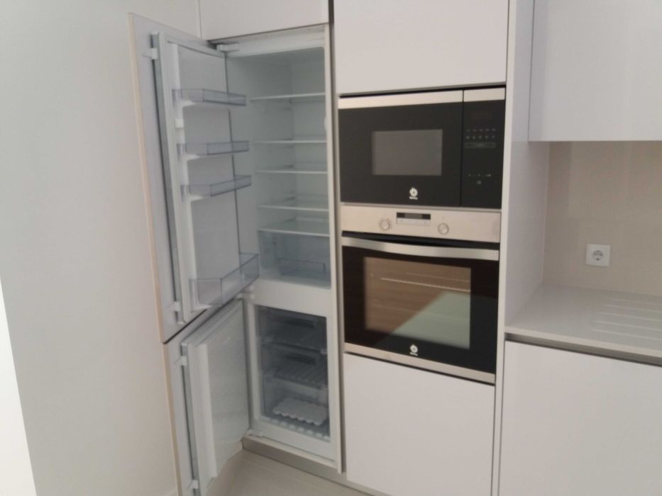 Arrenda-se Apartamento T2 no Edifício Alto da Vila