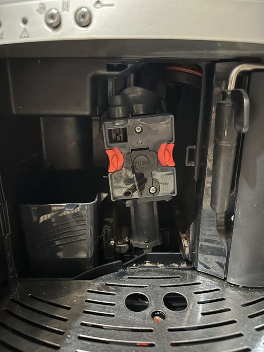 Продам кавомашину DeLonghi