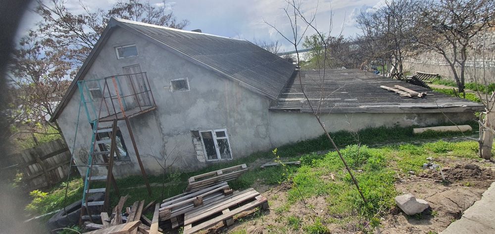 Дом Коблево возле берега