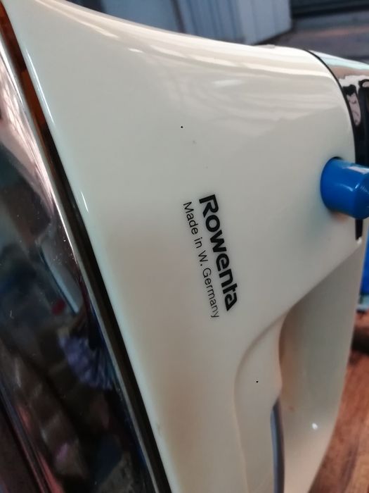 Ferro de Engomar a Vapor Rowenta