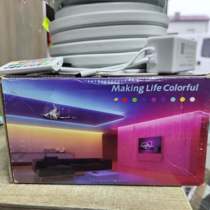 Неонова стрічка лед