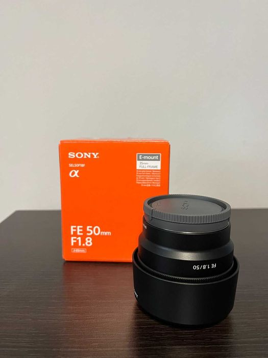 Стандартний об'єктив Sony SEL50F18F 50mm f/1,8