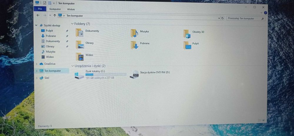 Laptop HP 17-BS049 17" i5-7200 16GB RAM, 254GB SSD win10