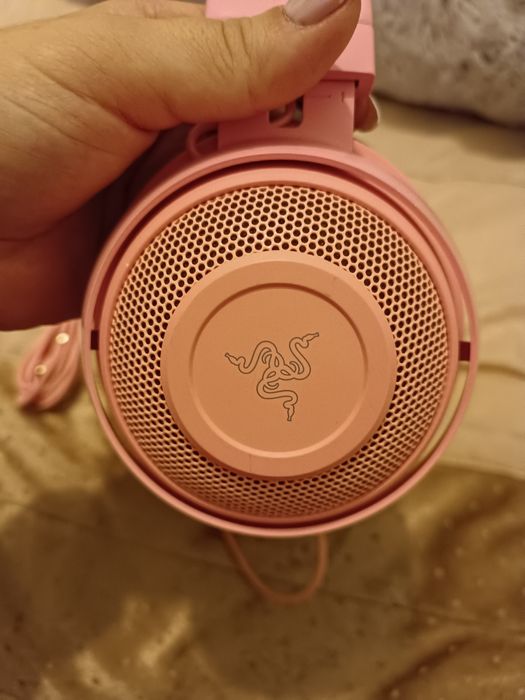 Auscultadores Gaming com Fio RAZER Kraken (Over Ear - QUARTZ) Rosa