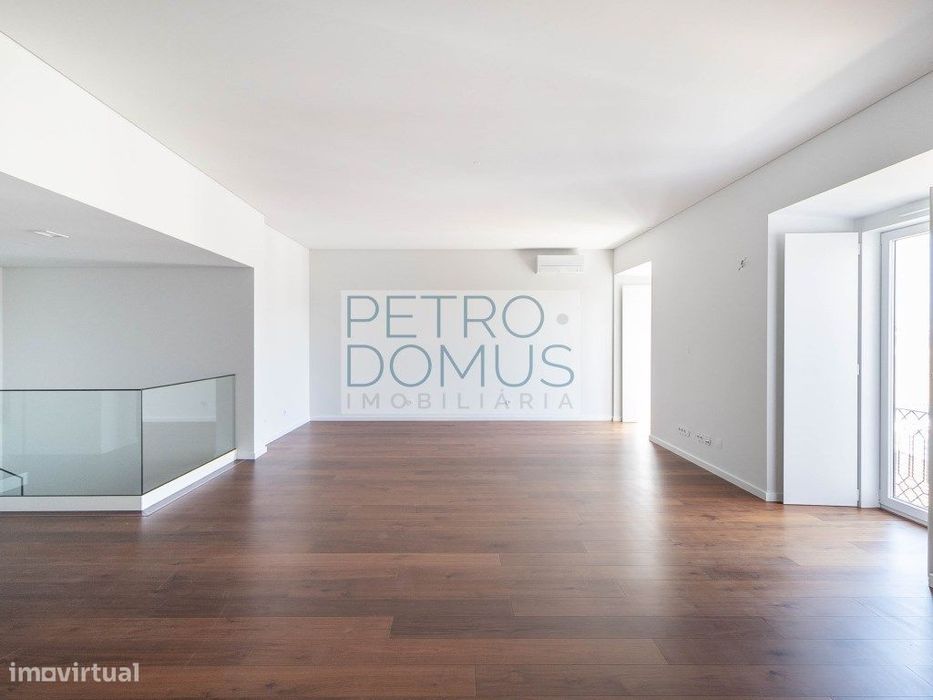 Castelo Building - T3+2 Duplex