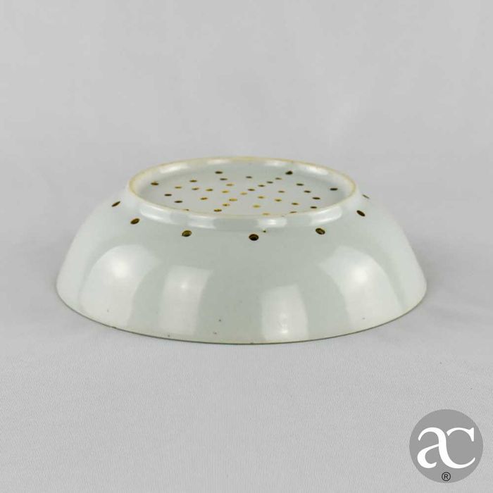 Taça / Escorredor frutas porcelana China, Período Qianlong, séc. XVIII
