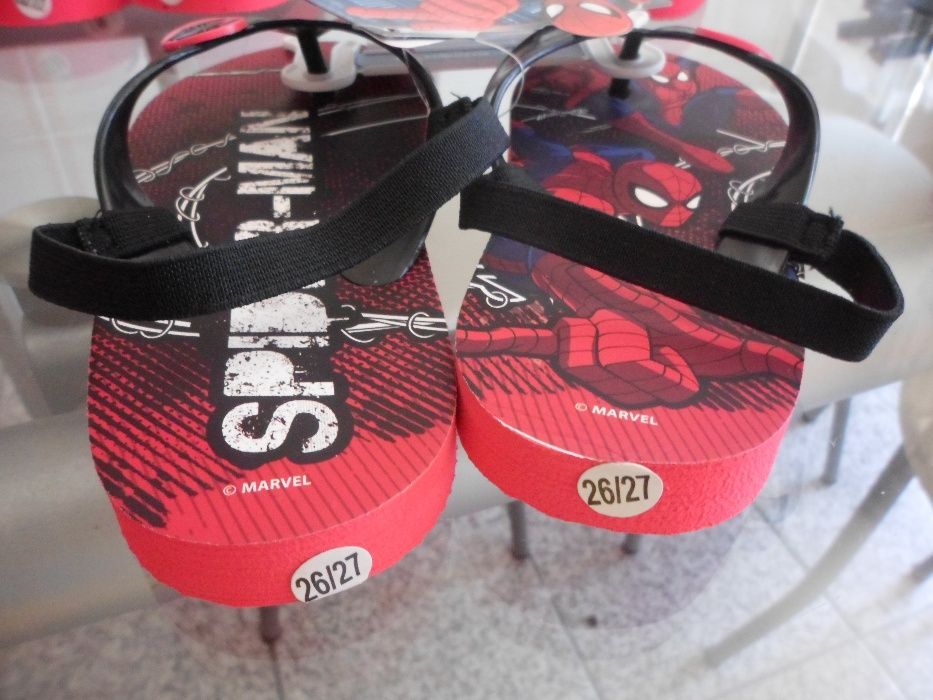 chinelos novos para criança
