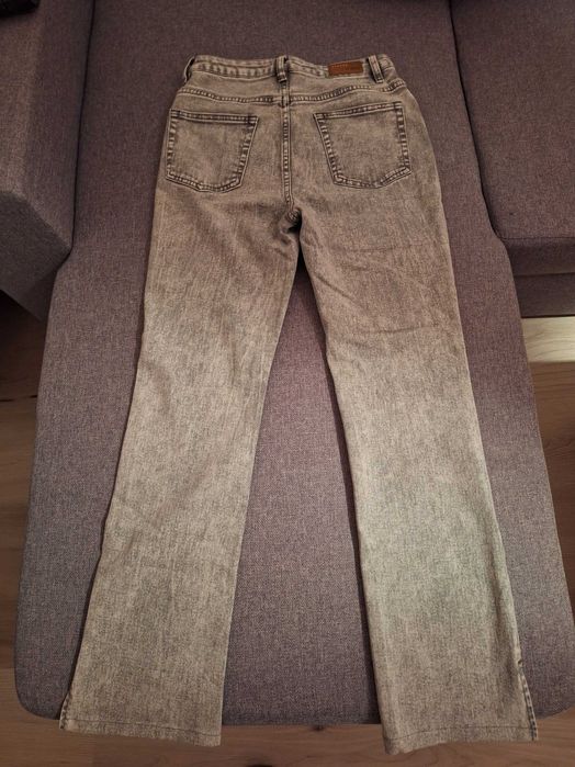Jeansy jasno-szare, nowe