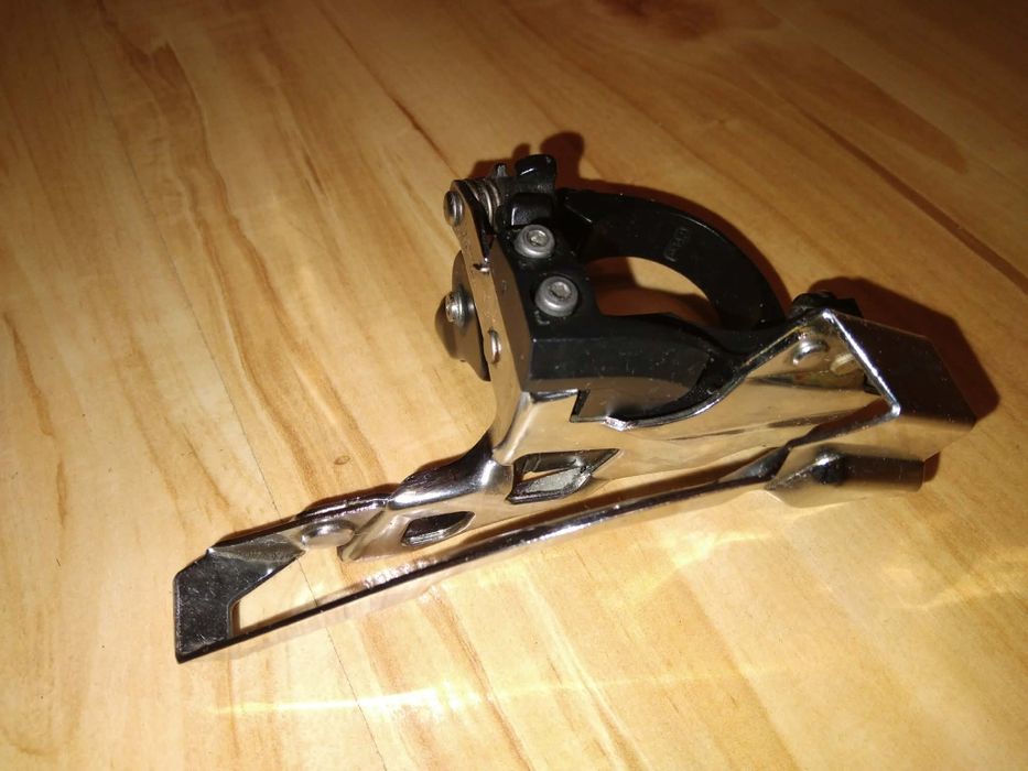 Przednia przerzutka Shimano Deore XT Fd-T8000