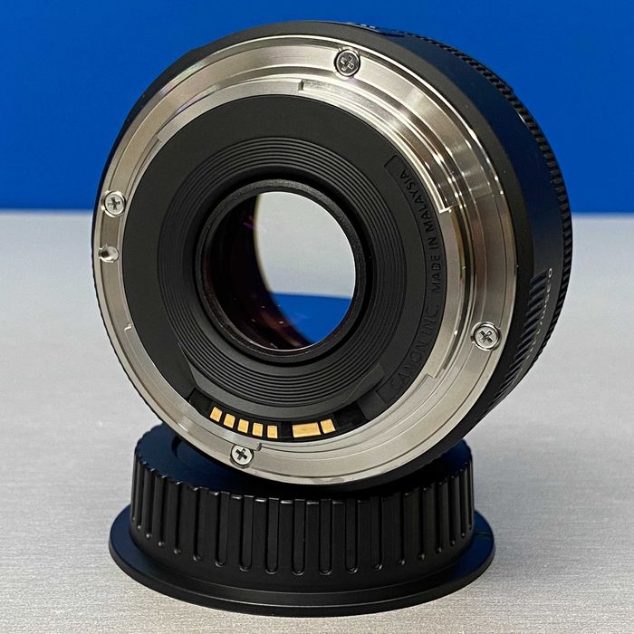 Canon EF 50mm f/1.8 STM