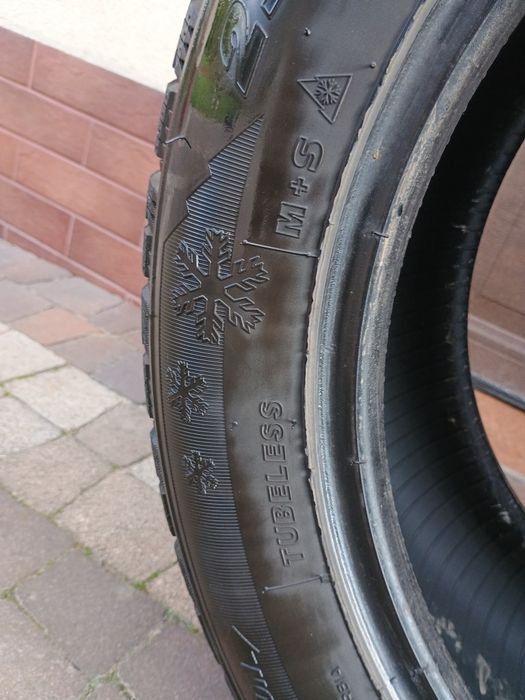 Sprzedam Opony zimowe 235/55 R18