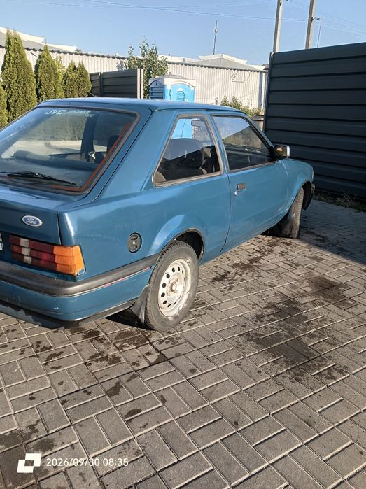 Форд Ескорт 1.6 бензин