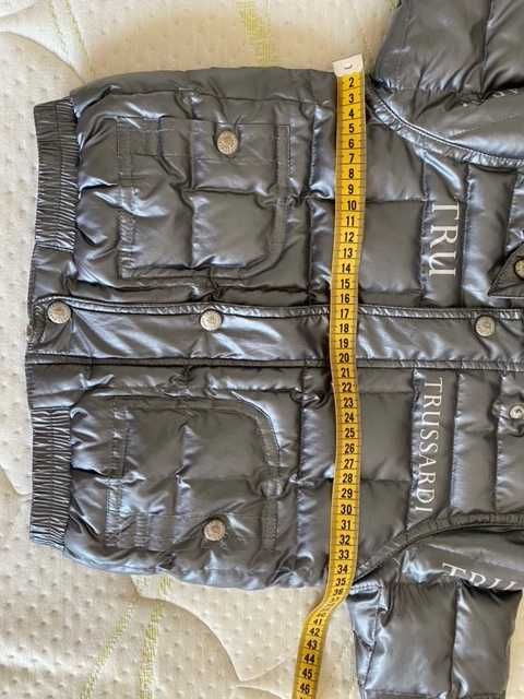 Продам зимнюю пуховую куртку марки Trussardi baby 74 9 мес