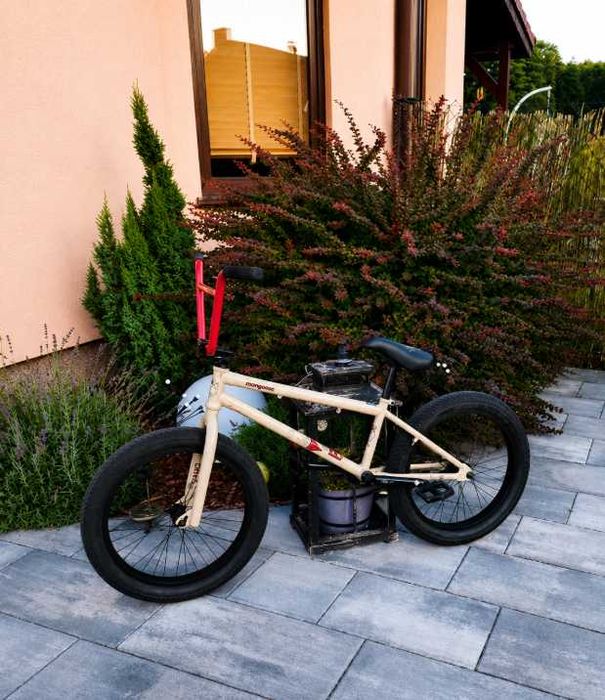 Rower BMX MONGOOSE LEGION L80 beżowy 20"