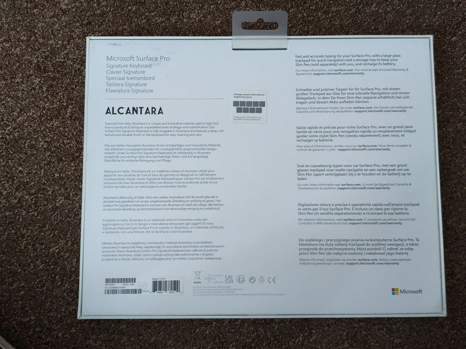 Microsoft Surface Pro Signature Keyboard