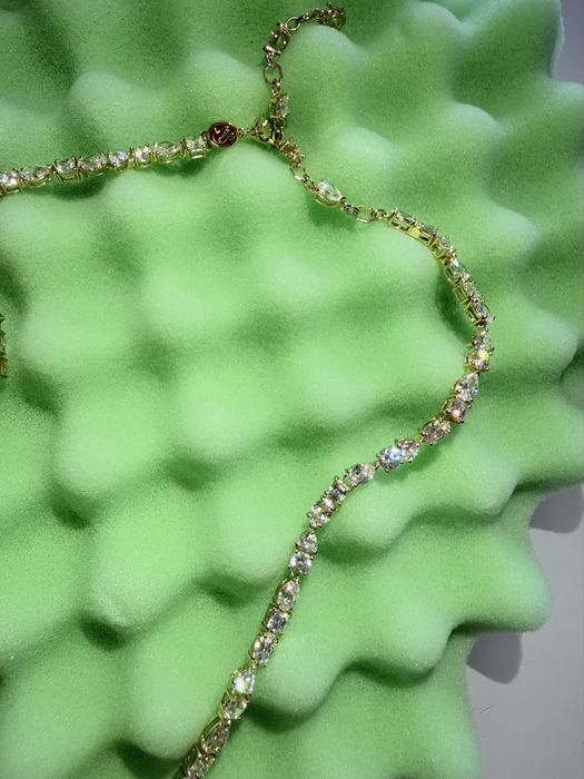 Swarovski, Naszyjnik Mesmera