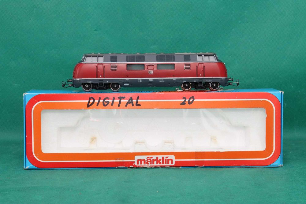 Lokomotywa Marklin V200 spalinowóz skala HO