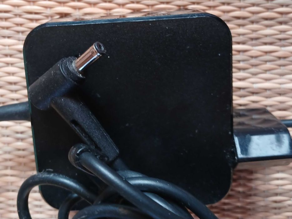 Блок питания для ноутбука