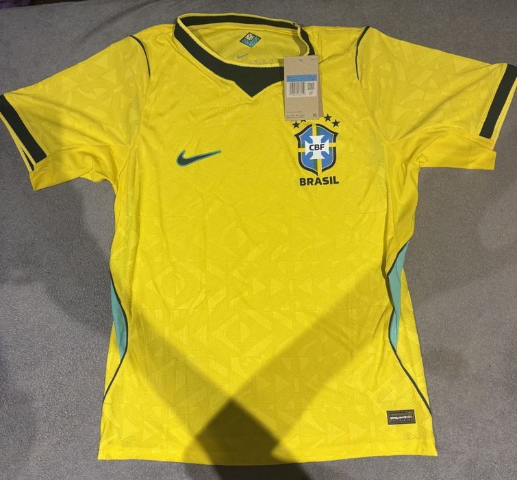 Koszulka reprezentacji Brazylii Nike CBF 2026 Home żółta – rozmiar M – NOWA z metką