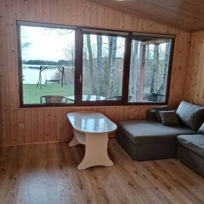Domek nad samym jeziorem Wielkie Leźno z  pomostem i łó