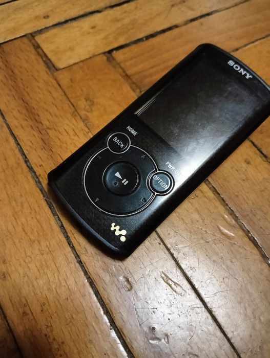 MP3  Sony  Walkman  Player Black (NWZ-E463/BM) 4 GB.
