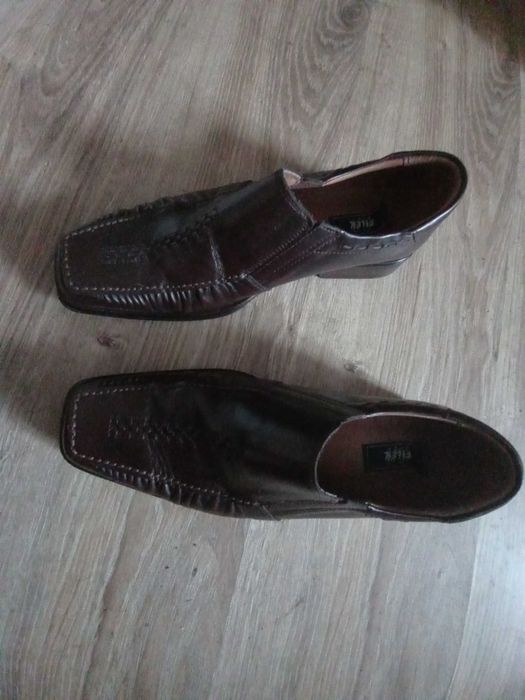 Buty męskie wizytowe rozmiar 39 super stan jak na zdjęciach...