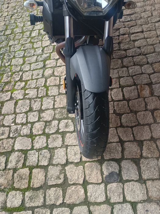 Yamaha MT 07 igual a nova