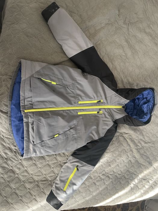 Куртка Zara на хлопчика 140 см