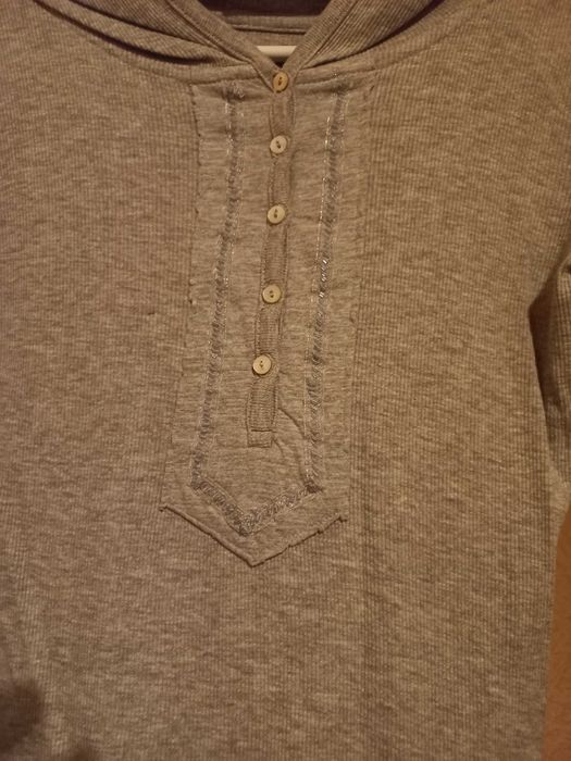 T-Shirt na długi rękaw z kapturem rozm. 38