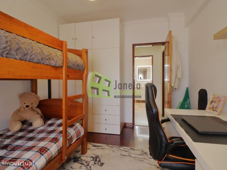 Apartamento T3 com Arrecadação - Quinta do Conde