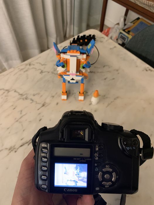 Máquina fotográfica Eos 350d com lentes, acessórios e mochila