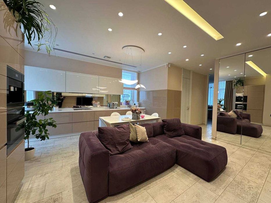 Продам 3 кімнатну квартиру с терасою  в  ЖК IQ-House