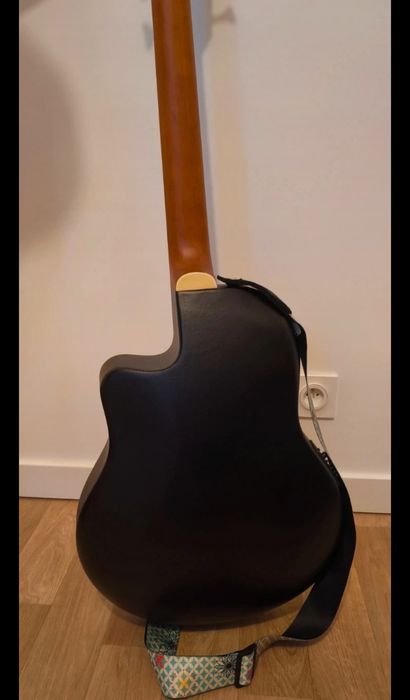 Viola baixo eletroacustica