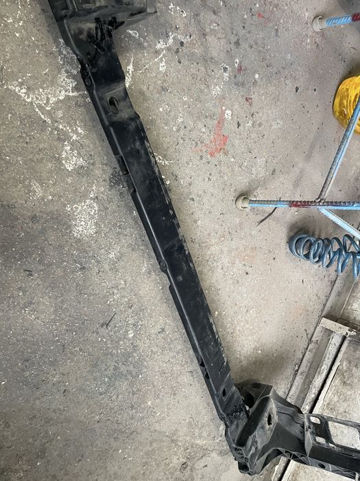 Продам панель радиатора  телевізор Audi Q7 16-19 оригінал 4M0805594B